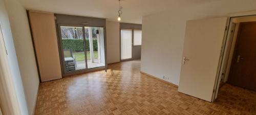 Appartement de 4 pièces avec terrasse et jardin — photo 3