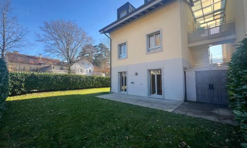 Appartement de 4 pièces avec terrasse et jardin