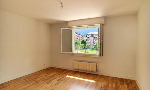 Bel appartement rénové de 3 pièces au 1er étage — photo 4