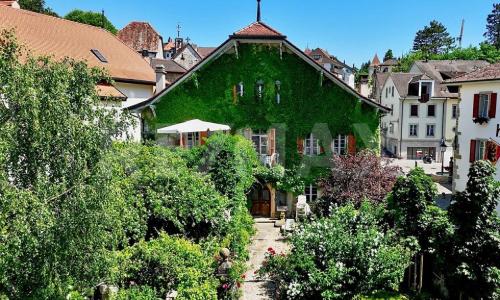 Maison de Pontherose : une demeure historique au charme exceptionnel — photo 2