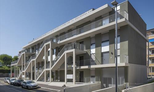Appartement  à Peseux avec vue urbaine