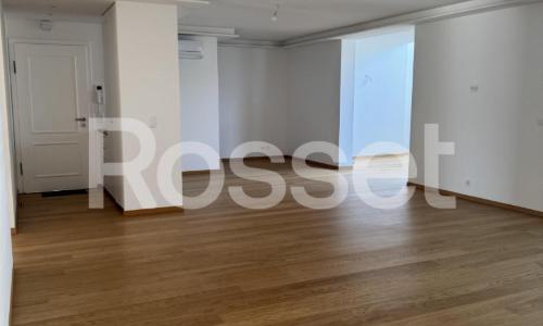 Appartement 5 pièces au 6ème étage env. 130 m2
