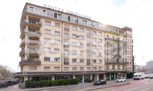 Appartement de 5 pièces au 7ème étage avec balcon