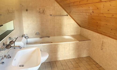 Au coeur de la bourgade d'Oron-la-Ville  5.5 pièces en triplex — photo 4