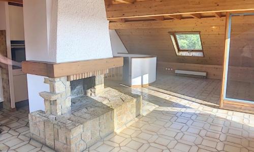Au coeur de la bourgade d'Oron-la-Ville  5.5 pièces en triplex