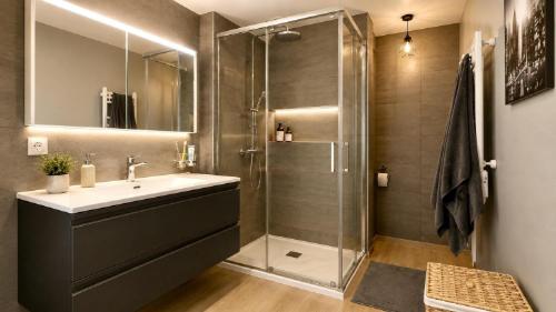 CASATAX - Magnifique attique de 3 pièces avec terrasse périphérique — photo 4