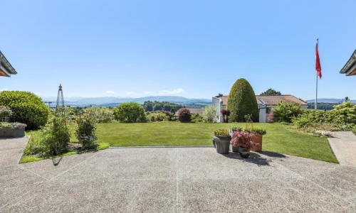 Élégante villa de prestige dans un quartier prisé à Villars-sur-Glâne