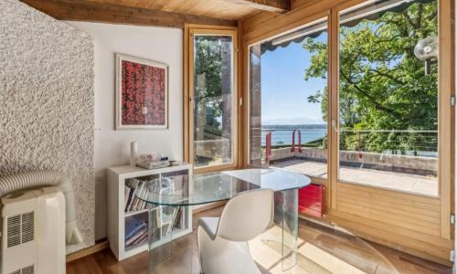 Une propriété de caractère avec vue sur le lac — photo 2