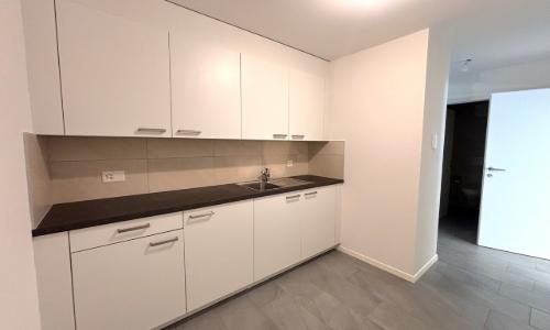 APPARTEMENT 1.5 PCS À LOUER À SIERRE — photo 2