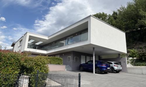 Spacieux appartement contemporain de 4.5 pièces avec grande terrasse
