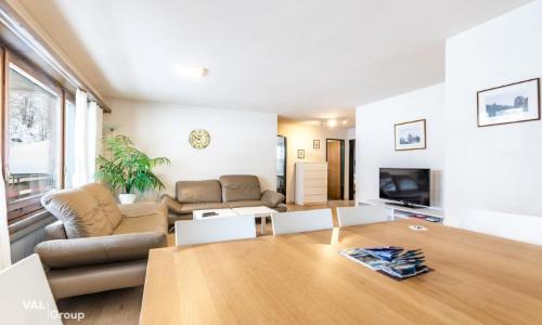 Appartement spacieux de 4,5 pièces à Eischoll - meublé, emplacement ensoleillé avec deux balcons — photo 2