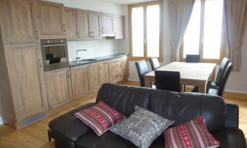 Appartement de 4.5 pièces meublé situé à 250 mètres des télécabines.